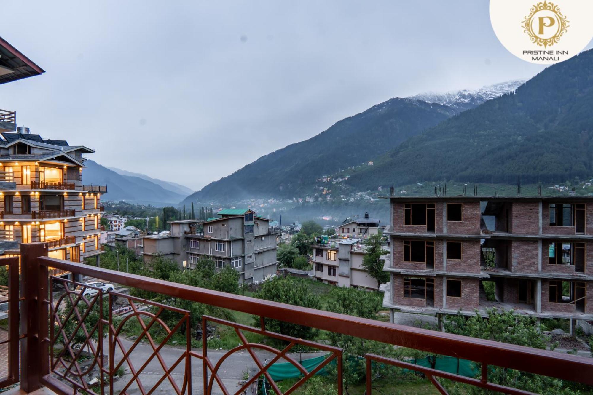 Pristine Inn Manali Exterior foto